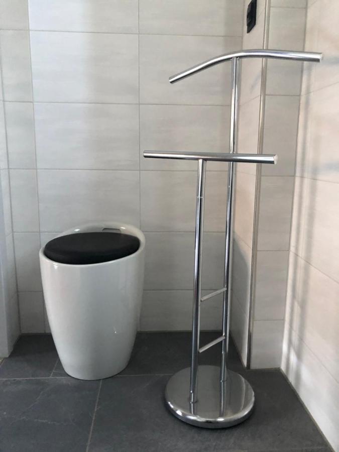 Body Kult Loft - Modernes Appartement Mit 2 Separaten Schlafzimmern Zwickau Exteriör bild
