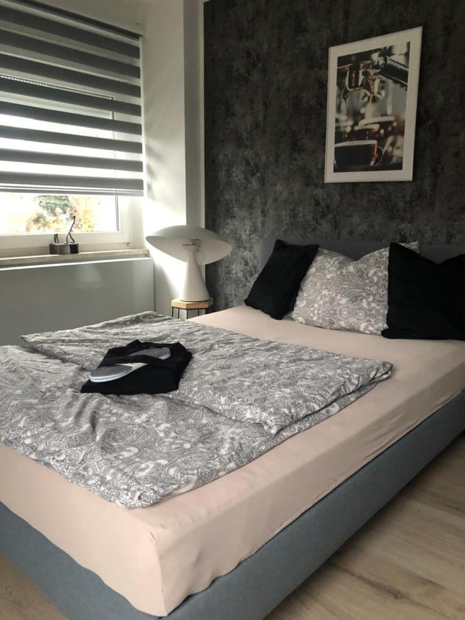 Body Kult Loft - Modernes Appartement Mit 2 Separaten Schlafzimmern Zwickau Exteriör bild